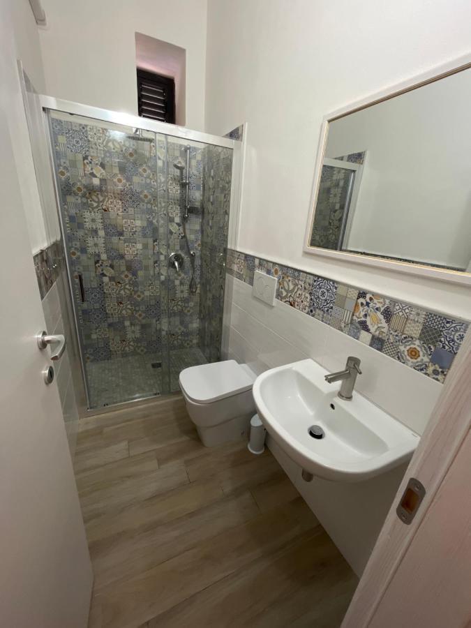 B&B Regina Rooms Avola Esterno foto