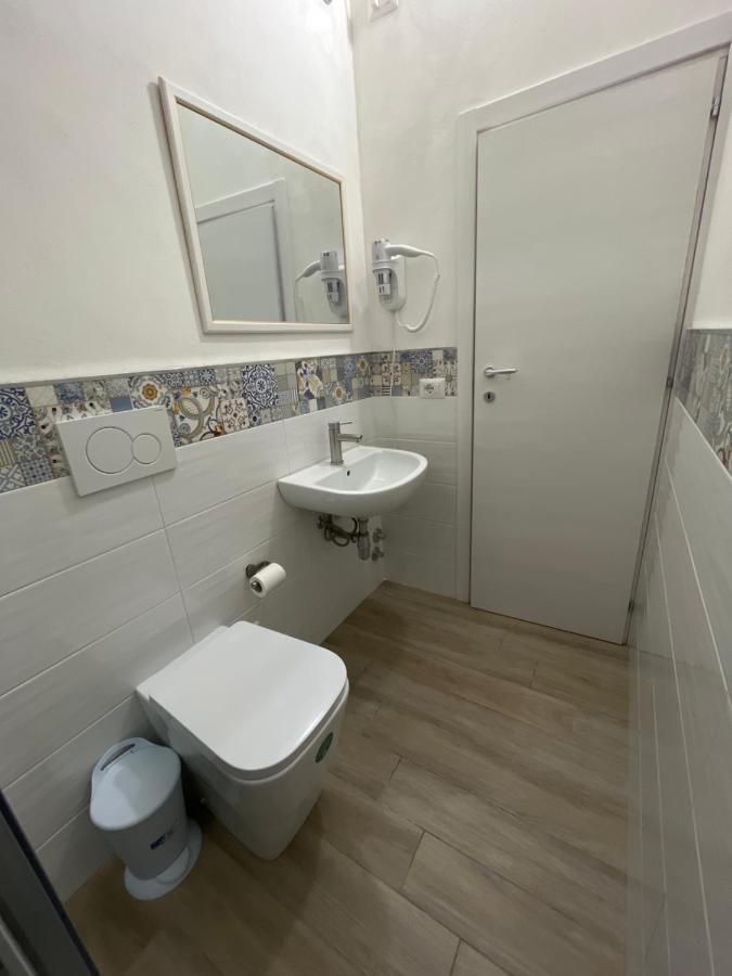 B&B Regina Rooms Avola Esterno foto