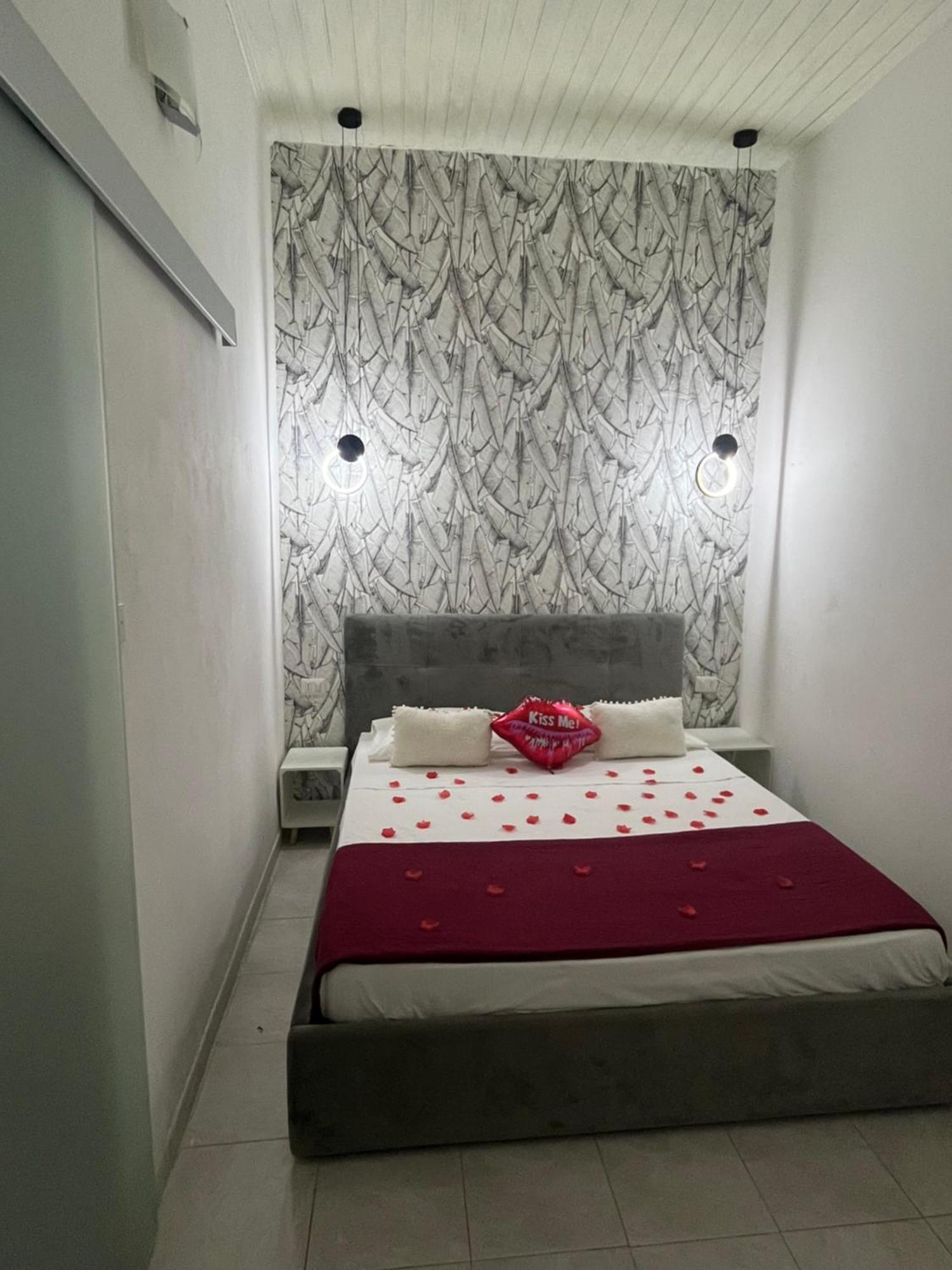 B&B Regina Rooms Avola Esterno foto